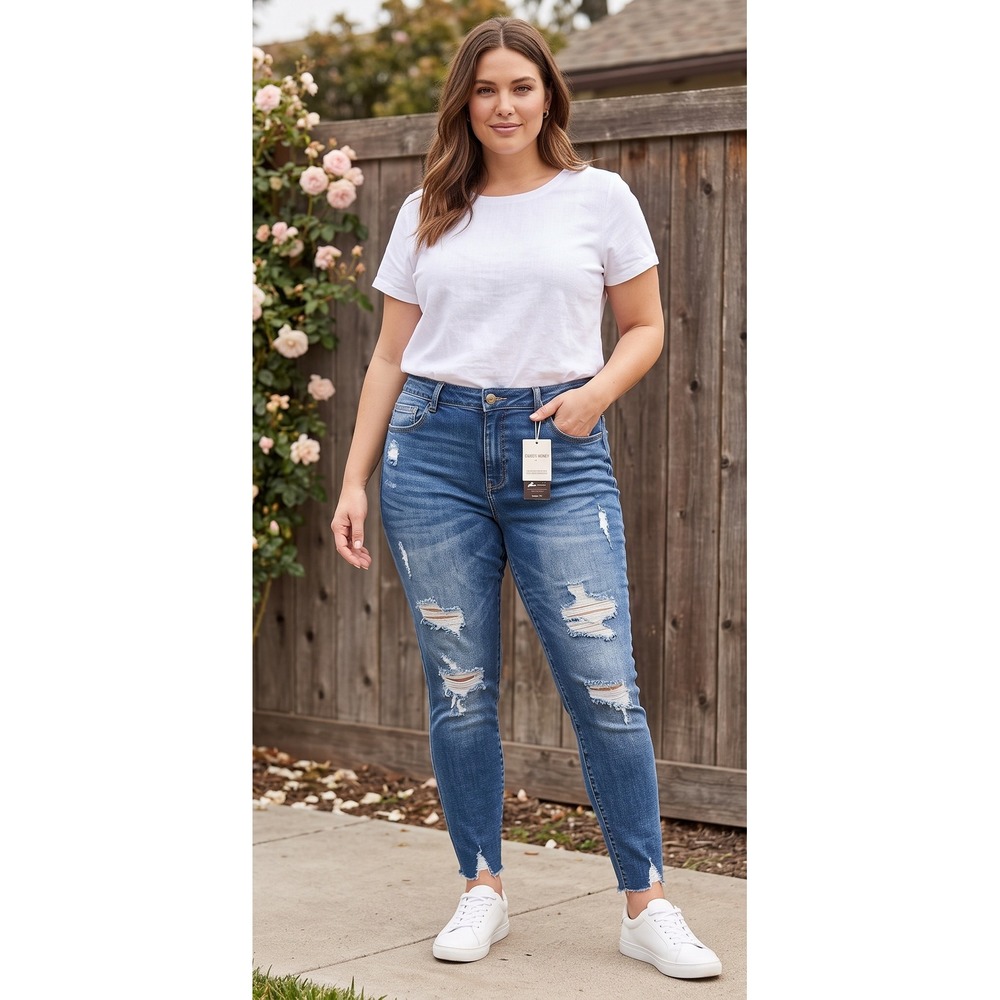 NWT Rubies + Honey Distressed Split Hem Jeans Medium Wash‎ Stretch Denim 33